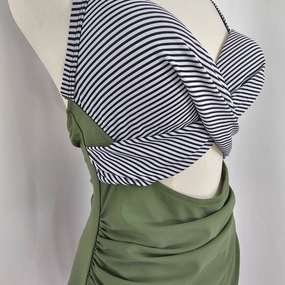 Women's High Waisted Cut Out Green Stripe Contrast One Piece Swimsuit Size L - Picture 7 of 11